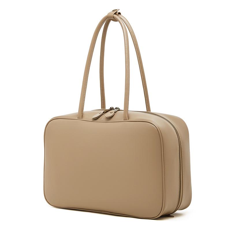 2026 New Women's Genuine Leather Crossbody Bag: Spring/Summer Single Shoulder, Small Square, Bowling Style