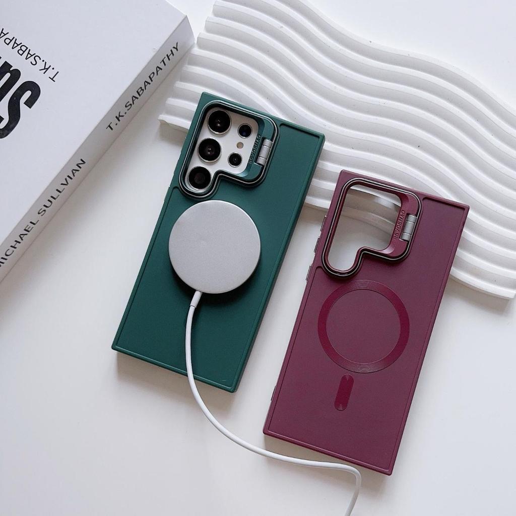 Suitable for Samsung S24ultra Mobile Phone Case Magnetic S23s22ultra Lens Bracket S24plus Protective Case for Men