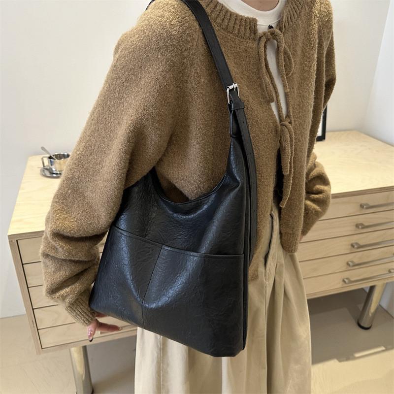 Vintage Style Pu Crossbody Bag With Durable Stitching And Inner Phone Pocket For Casual Outings