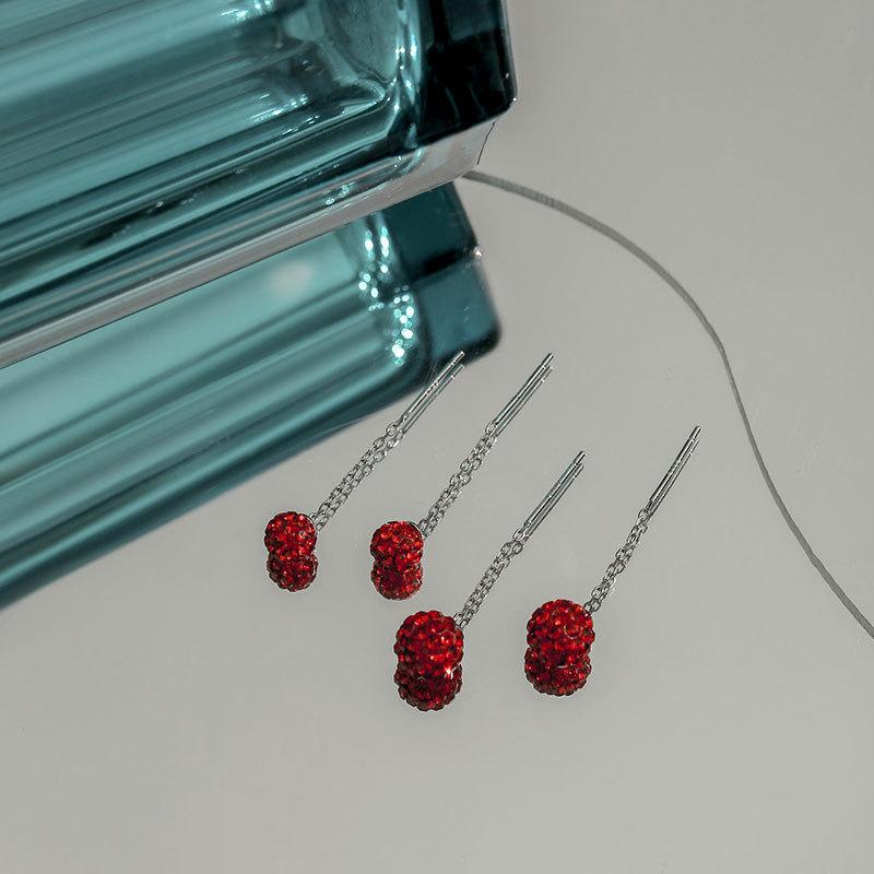 Праздничные длинные красные шарики Earlines