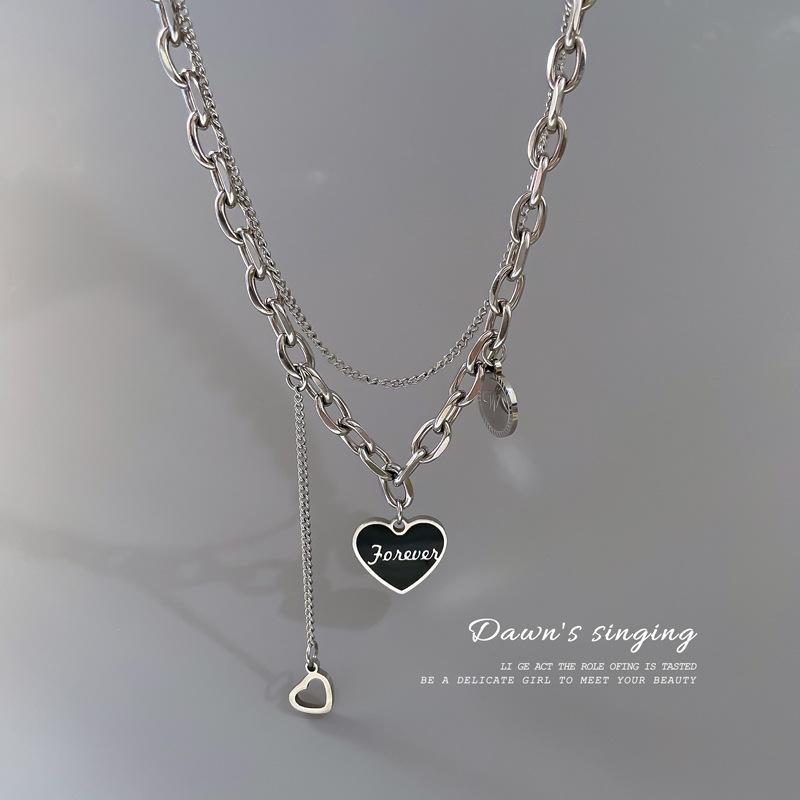 Нержавеющая сталь 316L Kpop Черное сердце Ожерелье Французская металлическая цепочка на ключицу Корейская простая женская короткая подвеска Женский короткий кулон для женщин