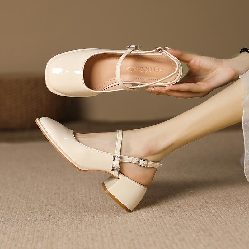 Мэри Джейн толстый каблук с туфлями женские мелкий вырез стиль колледж сумка голова сандалии женские