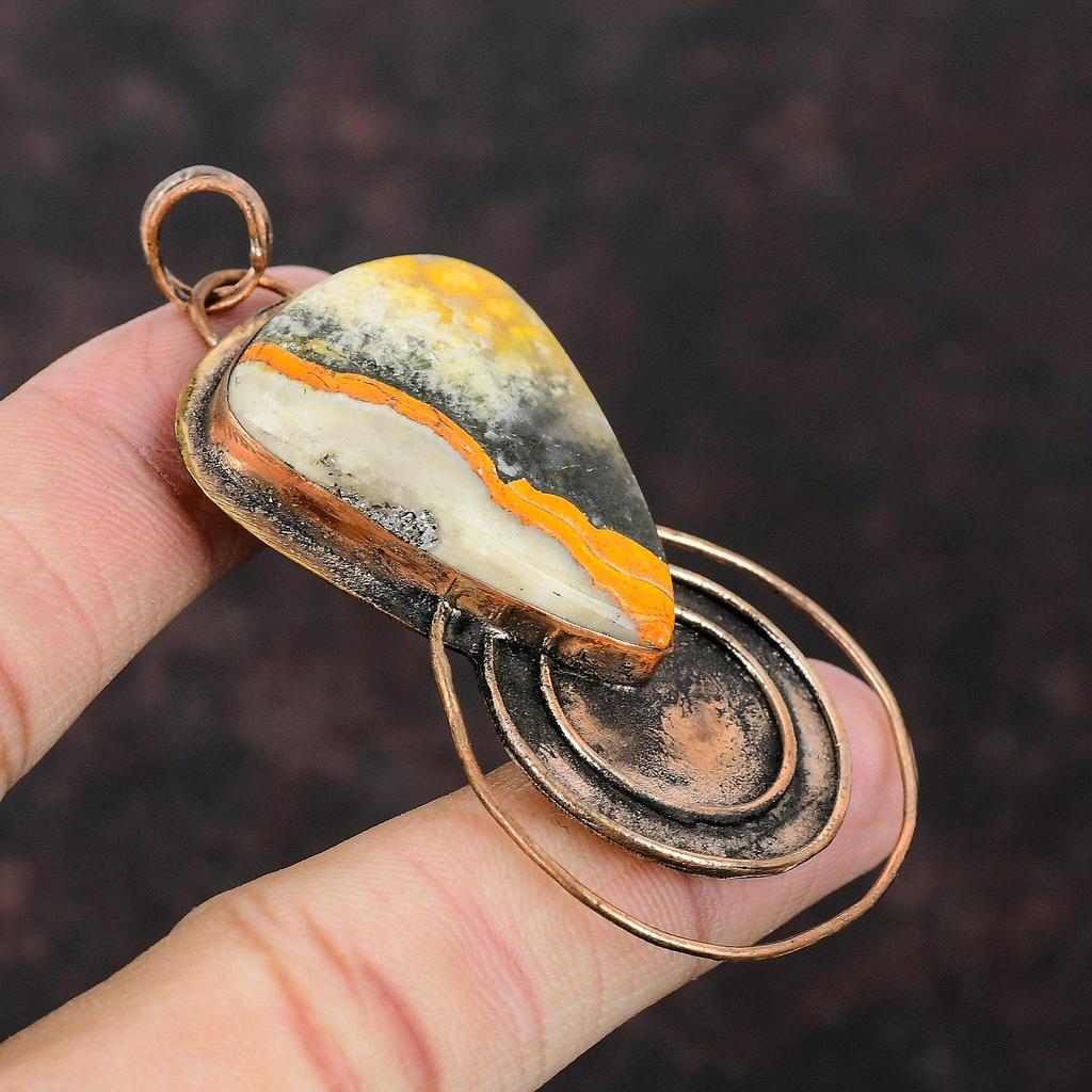 Подвеска из яшмы "Шмель" Медный кулон Подвеска из драгоценного камня Окисленная медь Ювелирные изделия Подвеска ручной работы Подвеска "Шмель" Ювелирные изделия из яшмы Подарок на помолвку