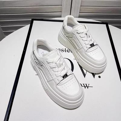 Кожаные белые туфли детские на толстой подошве женские туфли с увеличенным голенищем весна-лето 2025 года новые универсальные повседневные спортивные туфли на мягкой подошве