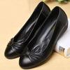 Women Flats Shoes Casual Light Comfortable Patent Leather Summer Lady Students Fashion Outdoor Loafers Female