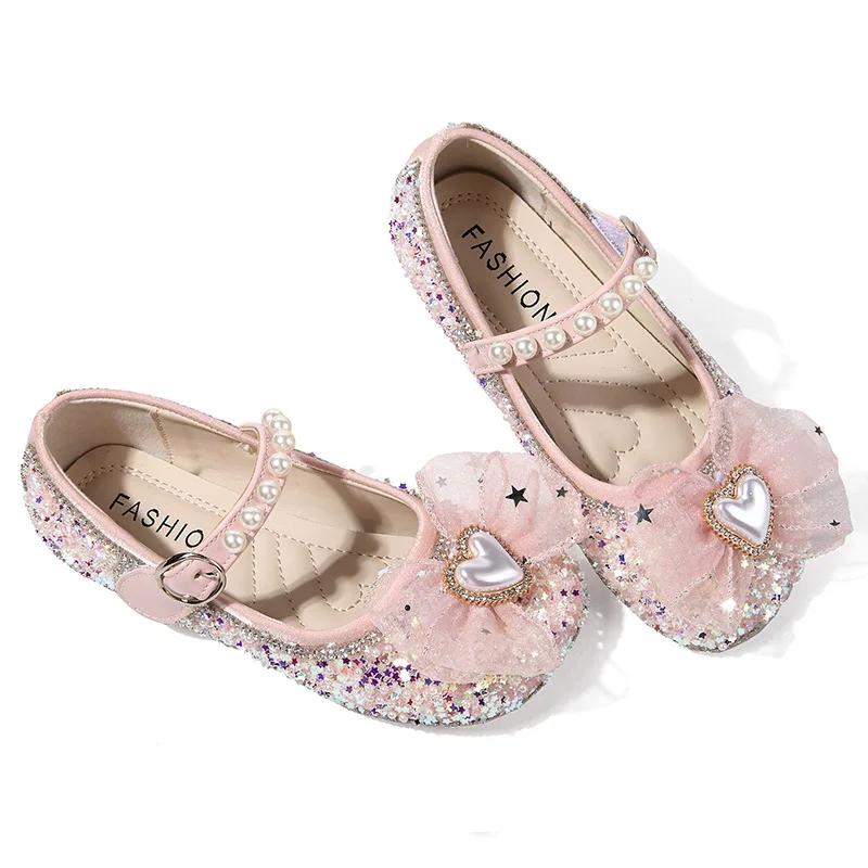 Весна-Осень Детские кожаные туфли Милые праздничные свадебные туфли для девочек Модные детские туфли принцессы с блестками и жемчугом на плоской подошве