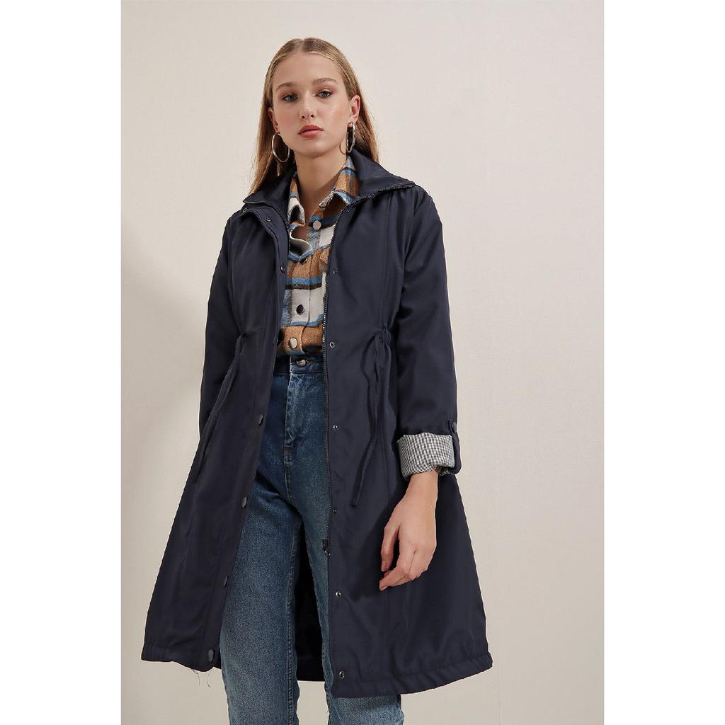 5808 Trench Coat With Waist Tie - Beige