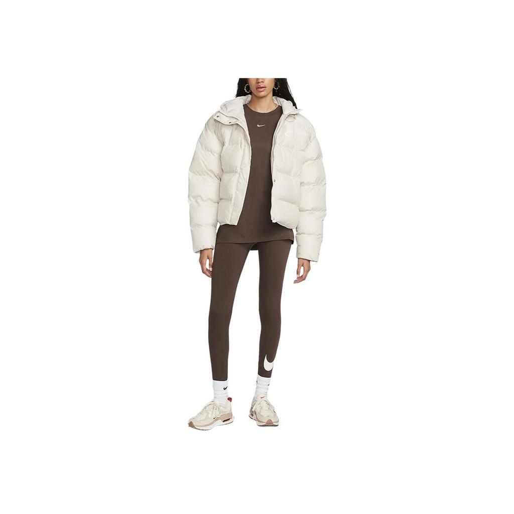 Nike Футболка женская однотонная спортивная повседневная с коротким рукавом и круглым вырезом, с принтом логотипа, барочно-коричневая FD4150-238