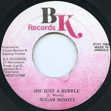 7-дюймовая пластинка SUGAR MINOTT - She Just A Bubble NONE BK Records 1986 Ямайка Регги, Ска и Даб Б/у