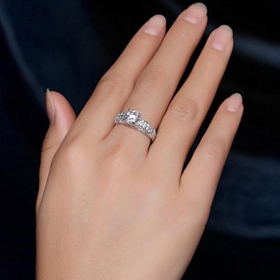 Кольцо с цирконием, изысканное мастерство, блестящая геометрическая полировка, ослепительный долговечный ювелирный аксессуар, женское обещание