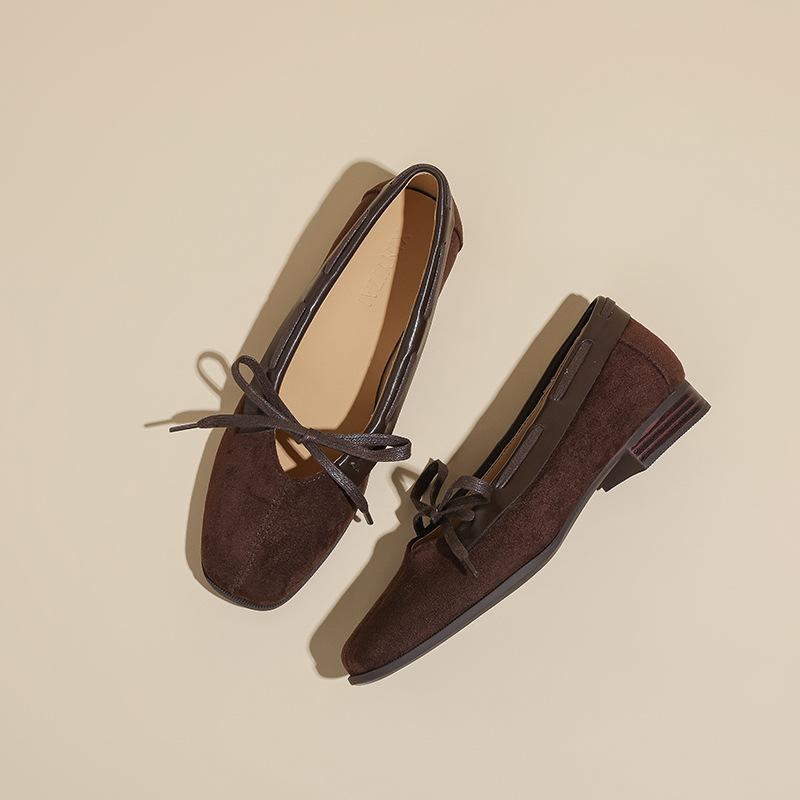 Ретро замшевые туфли Мэри Джейн в британском стиле, балетки с бантом, туфли-лодочки с мелким вырезом, квадратным носком и на плоской подошве