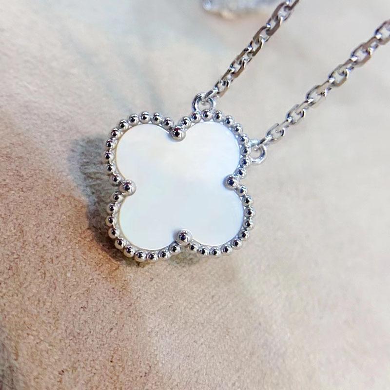 Легкое роскошное ожерелье с подвеской в виде четырехлистного клевера, рябчика, красного агата и малахита на золотой цепочке