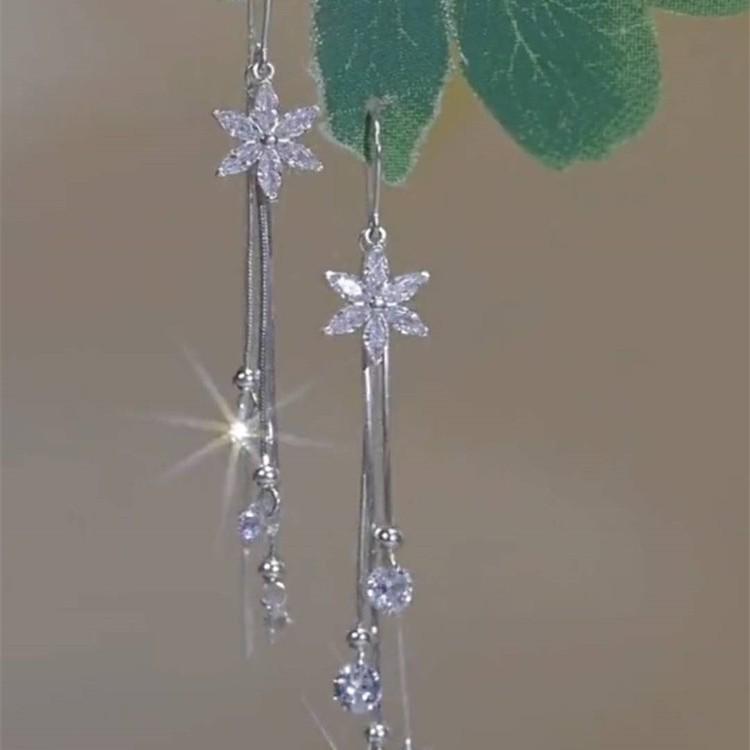 Изысканные серьги-подвески с цветами из циркона - Элегантные и универсальные аксессуары для женщин