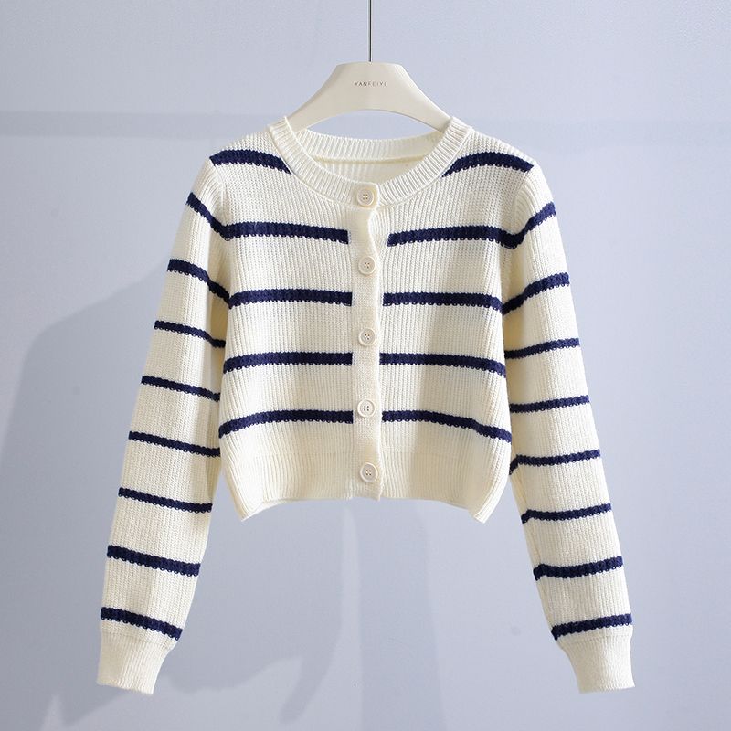Короткий полосатый свитер в стиле ретро, ​​женское пальто 2023, осень, осень 2023, японская свободная верхняя одежда с длинным рукавом, маленький вязаный кардиган, женский свитер