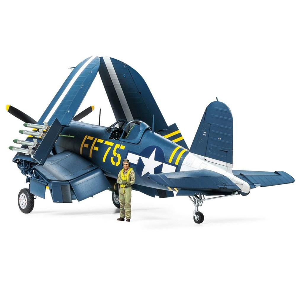 Tamiya Серия самолетов 1/32 № 27 США. Синий пластиковый модельный набор Vought F4U-1D Corsair 60327
