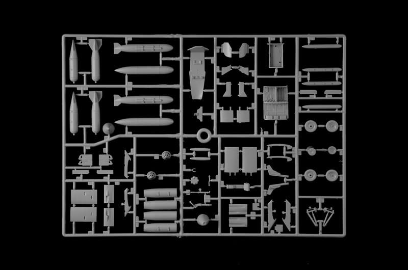 Platz Italeri Gina Plastic Model Kit IT92645 1/48 G.91 R1/R3 (Airplane)