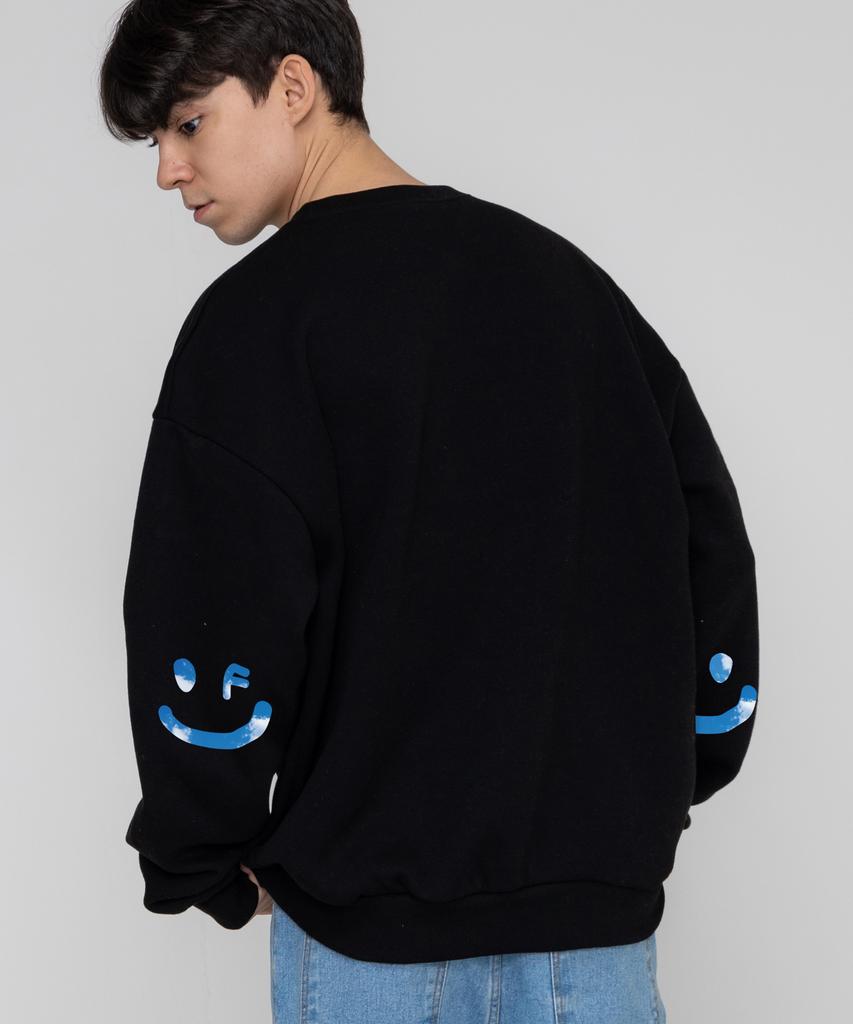 GRAVER [Unisex] Elbow Sky Cloud Drawing Smile Sweatshirt_Black