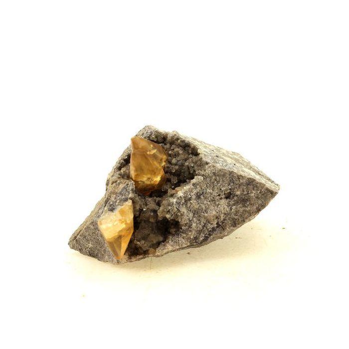 Pierres et Minéraux. Calcite. 579.0 ct. La Sambre Quarry, Landelies, Belgique.