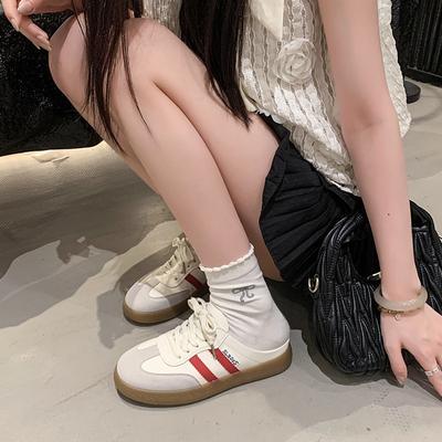 Баотоу, полутапочки, женские осенние уличные на плоской подошве, на одной педали, ленивые без задника, ретро маленькие белые туфли