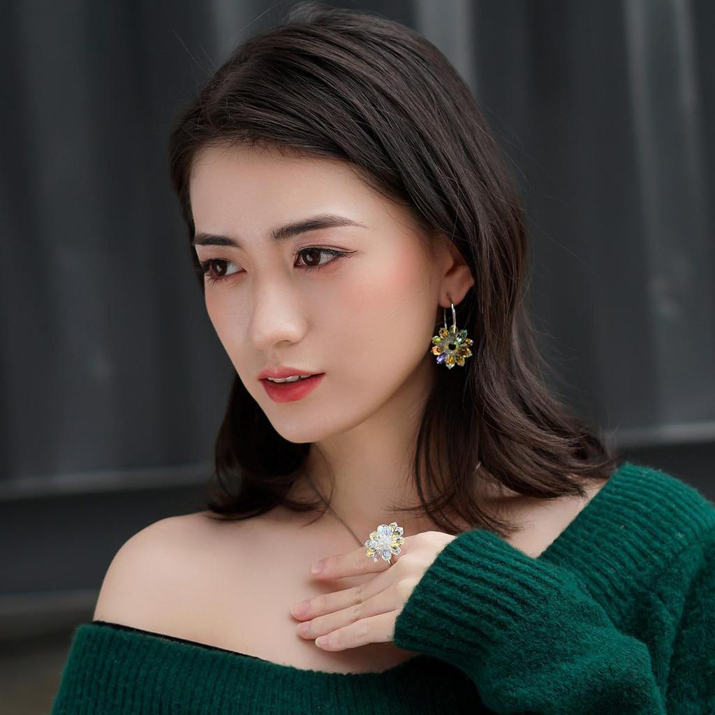 Серьги-кольца из стерлингового серебра 925 пробы с ослепительными переливающимися цветами ромашки и ювелирными изделиями из австрийских кристаллов Aurora Borealis