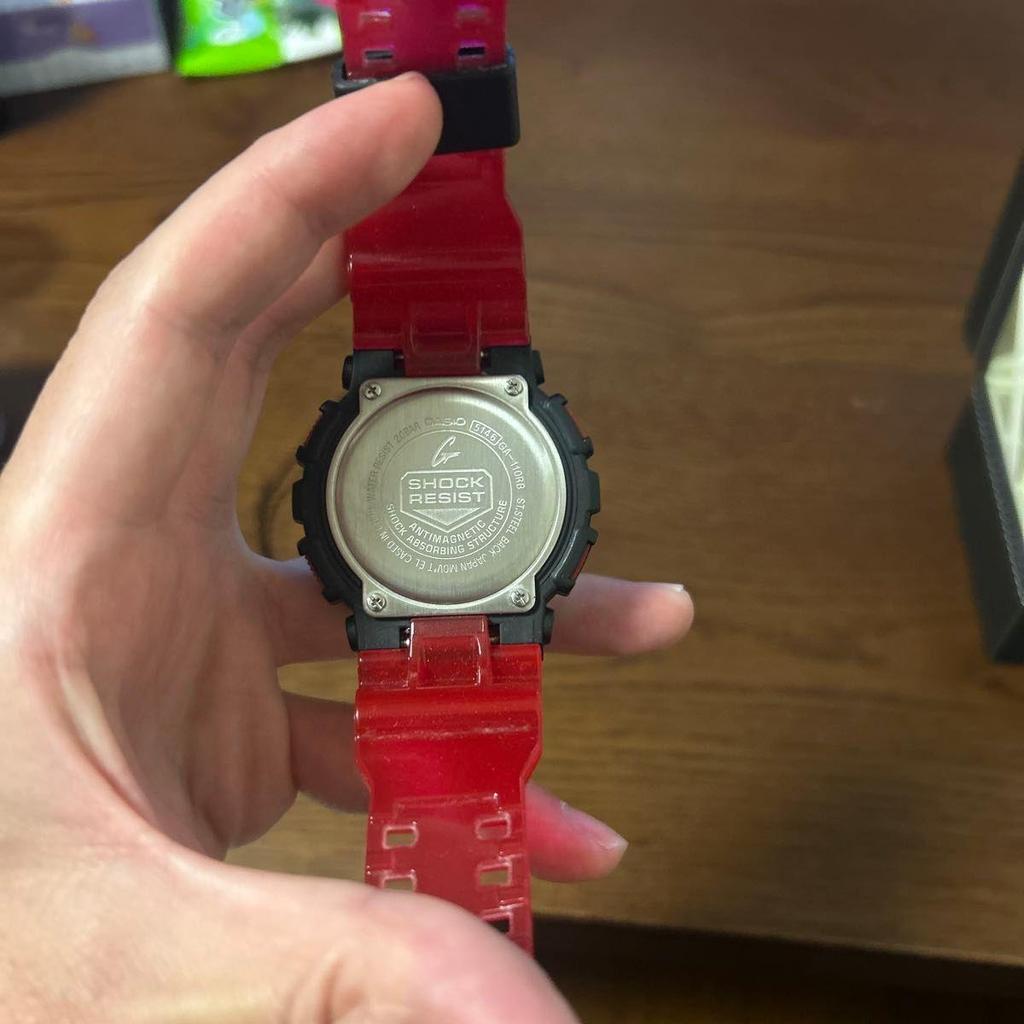 Б/у Аналого-цифровые часы CASIO G-SHOCK GA-110 Черно-красные