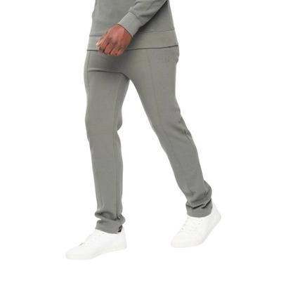 Низ – Спортивные штаны и тайтсы