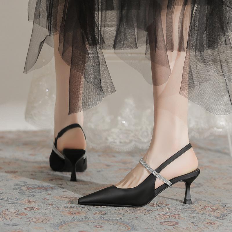 Модные туфли-лодочки на тонком каблуке с острым носком 2025 новая летняя французская мода универсальные сандалии с задником из страз