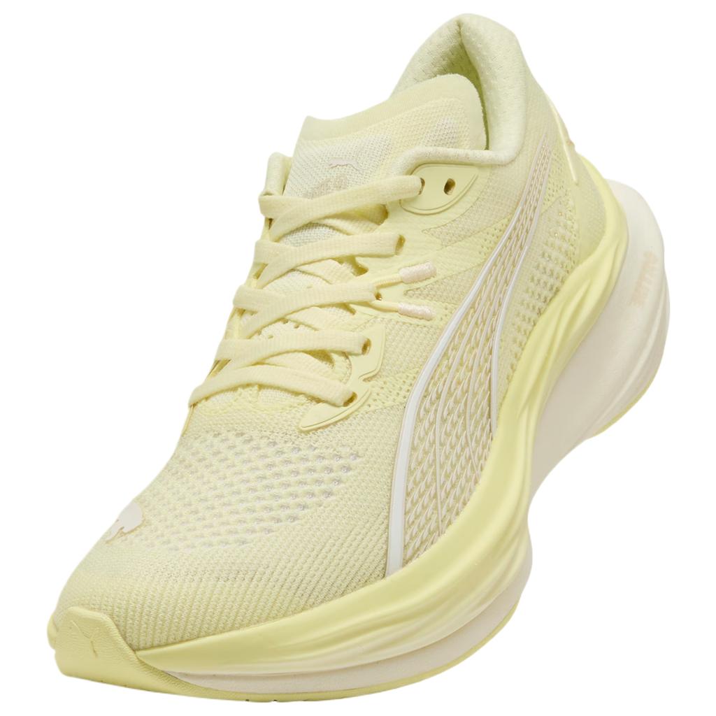 Puma Кроссовки женские Puma Deviate Nitro 3 Gold Moon/Alpine Snow Кремовые 309708-21