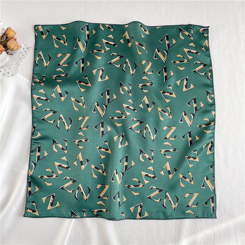 50 * 50cm Spring And Autumn Silk Scarves Versatile Decoration Professional Small Square Scarves Neck Protection Binding Bag