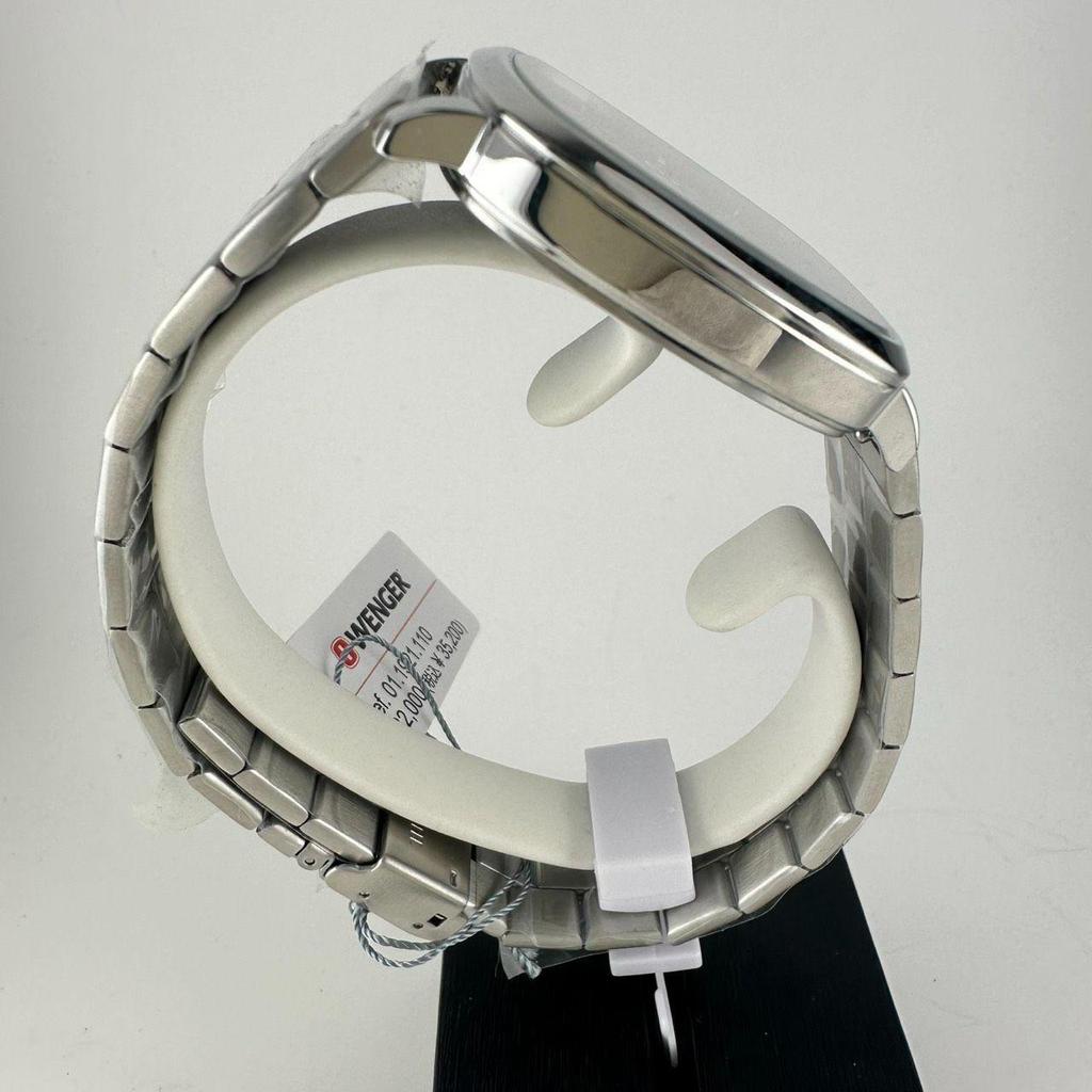 Б/у Новый и неиспользованный WENGER VINTAGE SPORT Винтажные спортивные часы 01.1921.110 Корпус из нержавеющей стали (316L) Синий циферблат Серебристый браслет из нержавеющей стали