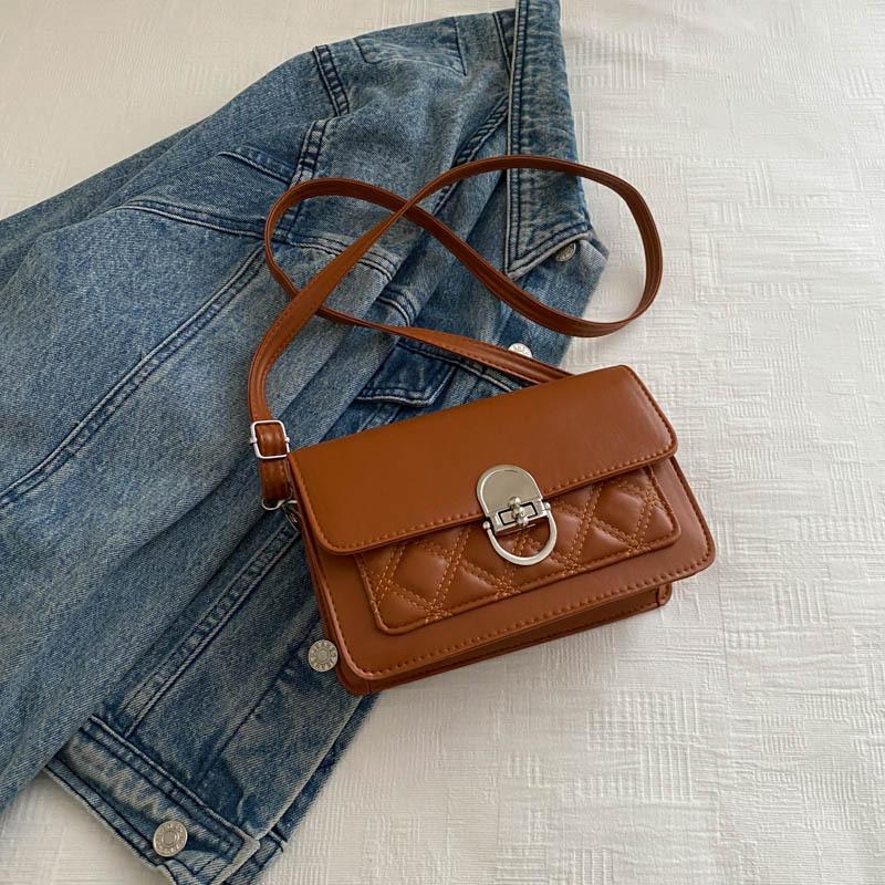 Маленькая сумка из ромбовидной вышивальной нити женская 2025 новая летняя в зарубежном стиле универсальная сумка-мессенджер на плечо маленькая квадратная сумка