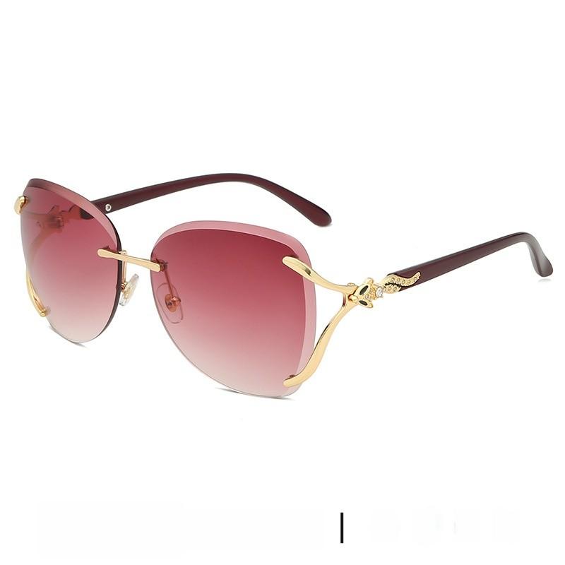 Ladies Fashion Sun Glasses With Uv400 Protection And Pink Lens For Travel And Casual Wear