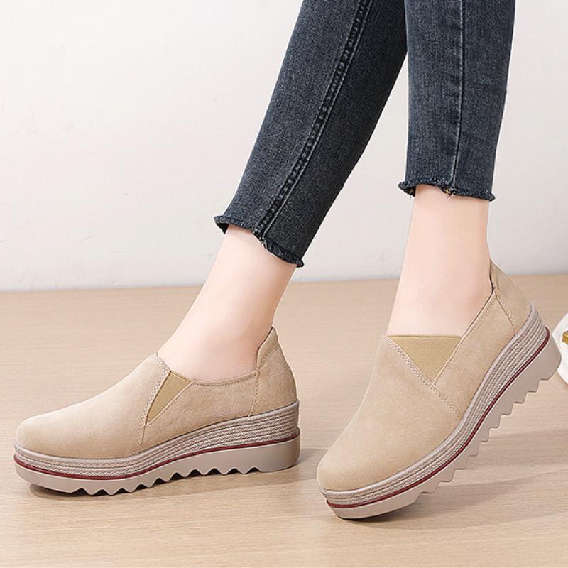 Нескользящие женские туфли на платформе, модные клиновидные туфли из коровьей замши, лоферы слипоны, повседневная обувь для ходьбы