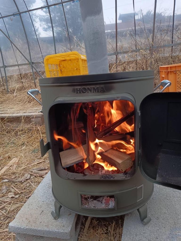 No36 Solo Camping Hardwood Firewood and Softwood Firewood 2-piece Set (includes Kindling) Length Approx. 17cm Home Delivery 80 Size Compact Size