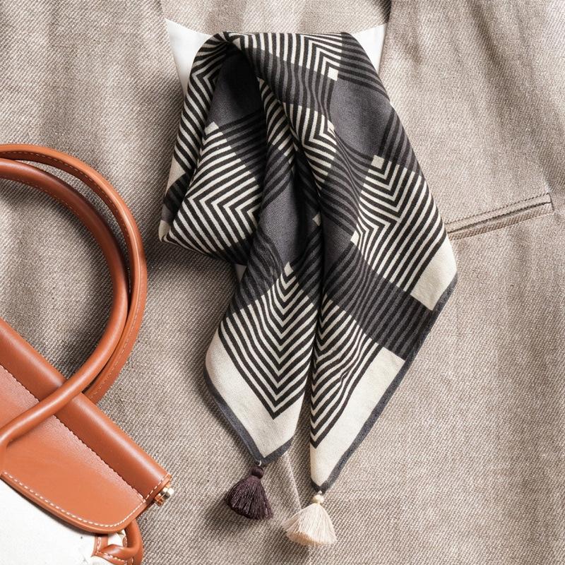 Silk Wool Double-Sided Heterochrome Ethnic Style Retro 70 Velvet Small Square Scarf Silk Scarf Women'S Warm Shawl Light Luxury Scarf Scarf