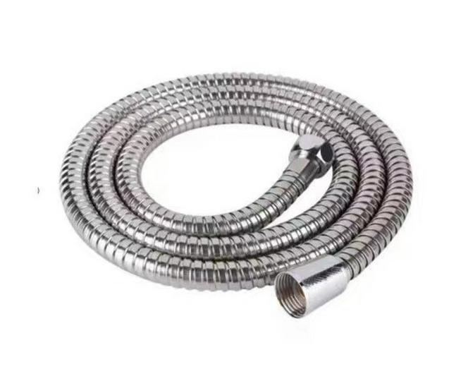 Большая насадка для душа под давлением для создания ощущения спа-салона в вашей ванной комнате — доступны модели с дождевой и ручной лейкой