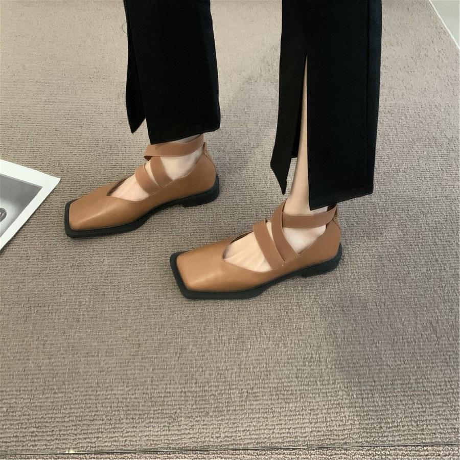 Маленькие кожаные туфли женские весна 2024 новые универсальные модные туфли с квадратным носком и плоским дном с неглубоким носком ленивые мокасины