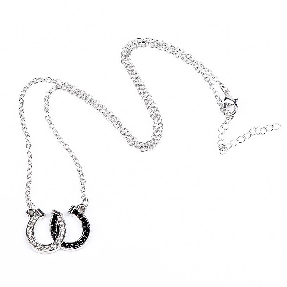 Black White Fashion Jewelry Zinc Zinc Alloy Chain Women Lady Necklace Double Horse Hoof Pendant
