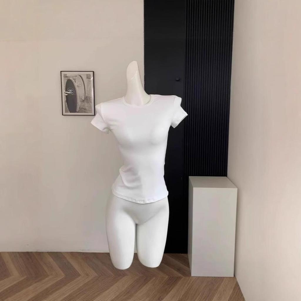 Женская футболка Summer Pure Desire Slim-Fit — однотонная, универсальная, с коротким рукавом, визуально стройнит фигуру, модный укороченный топ.
