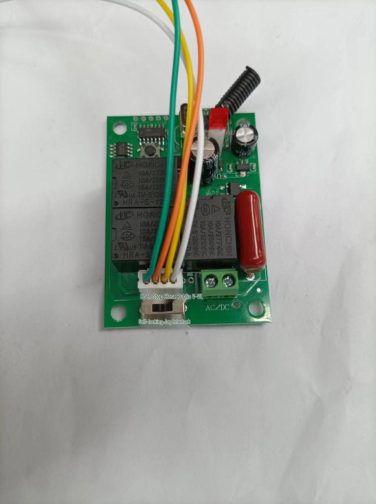 Universal Receiver for Fast Gate Barriers: 12-24V Remote Control with Long-Range Capability