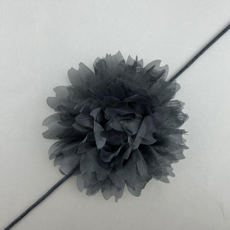 Stylish Rose Blossom Necklace Simulation Flower Neckchain Women Girls Collarbone Chain Eye Catching Choker Accessory