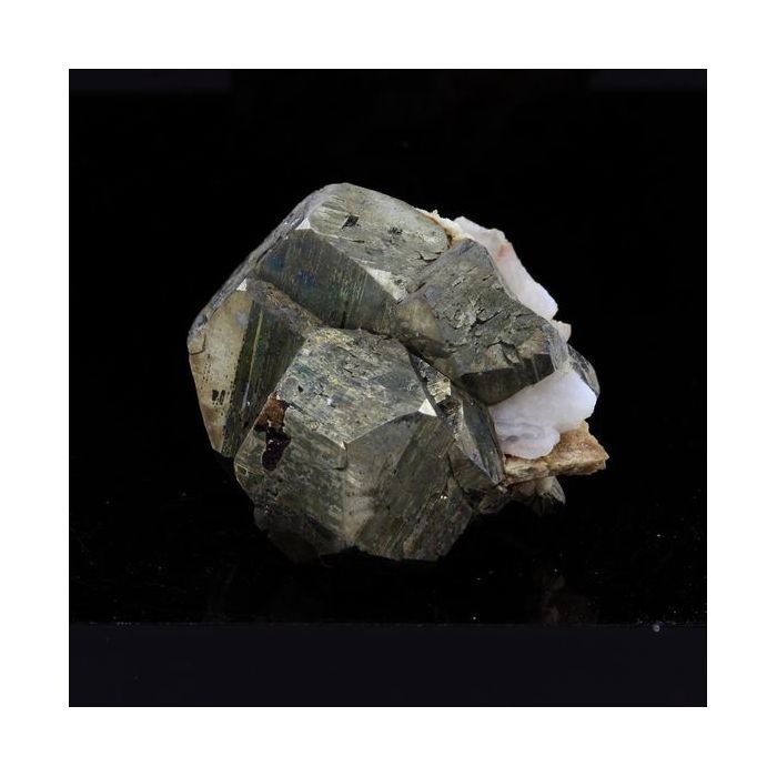 Pyrite, Sidérite, Quartz, Baryte 121.1 carats