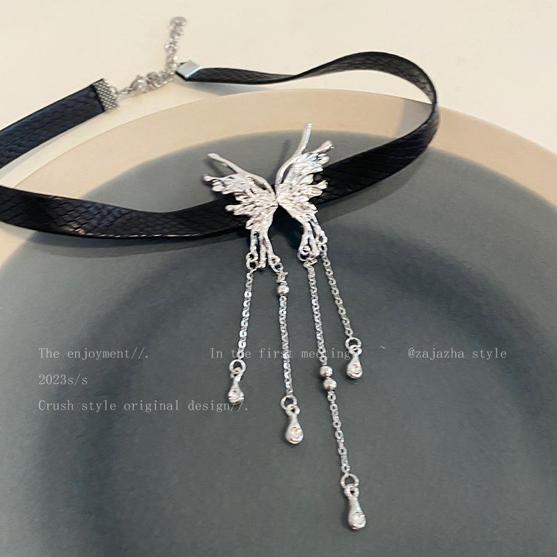 Ожерелье на ключицу «Фиолетовая бабочка» — Элегантный женский чокер с роскошным дизайном, издание 2025 года