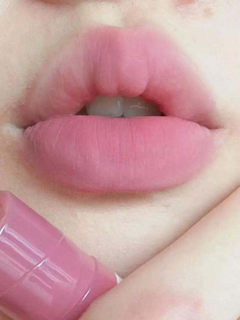 Gray flour Taro color lipstick! Cool Lip Mud Olive Leather Nude Low Saturated Plain Lip Glaze White Matte Lipstick