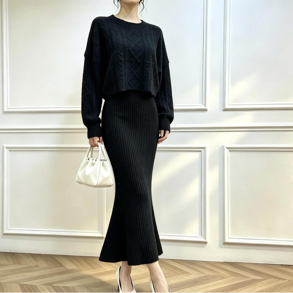 Женский вязаный ретро-комплект: Длинная юбка-рыбий хвост и пуловер (Осень/Зима 2026)