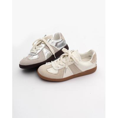 Обувь Dexun 2025 новая кружевная окантовка плоская подошва обувь обувь Форреста Гампа женская повседневная универсальная серебристая балетки белого цвета