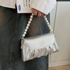 Нишевый дизайн популярная сумка женская 2025 новая мода жемчужная портативная на плечо под мышку плиссированная сумка-мессенджер на цепочке