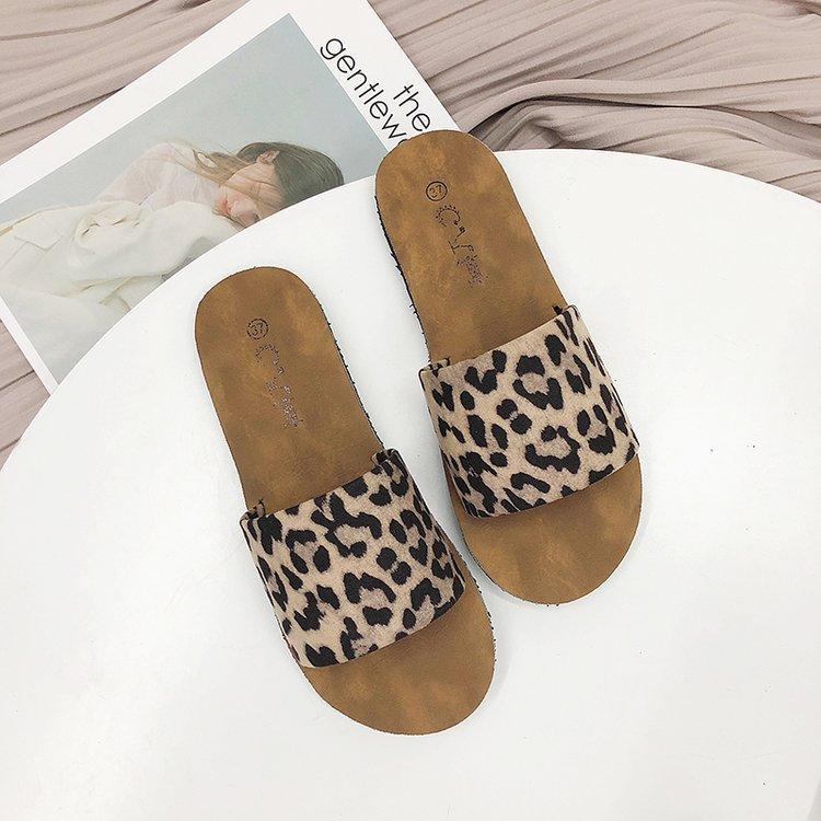 Новые женские тапочки с леопардовым принтом, женские повседневные сандалии, женские шлепанцы, летняя пляжная обувь, женские шлепанцы на плоской подошве с блестками золотого цвета