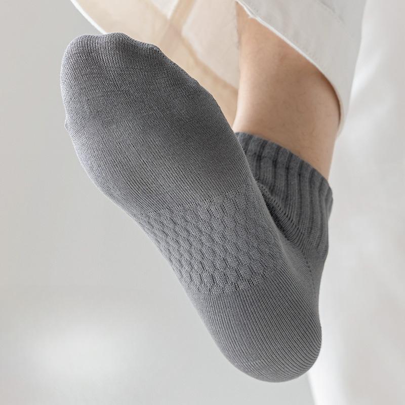 Men's Spring and Summer Short Socks In Solid Color, Boneless Cotton Socks, Odor-proof and Non-removable, and Autumn Mid-calf Socks