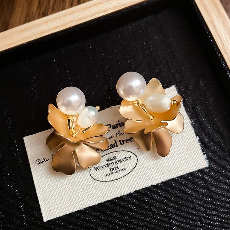 Pearl Tassel Earrings with Silver Needle & Floral Design – Medieval Vintage Style for Women